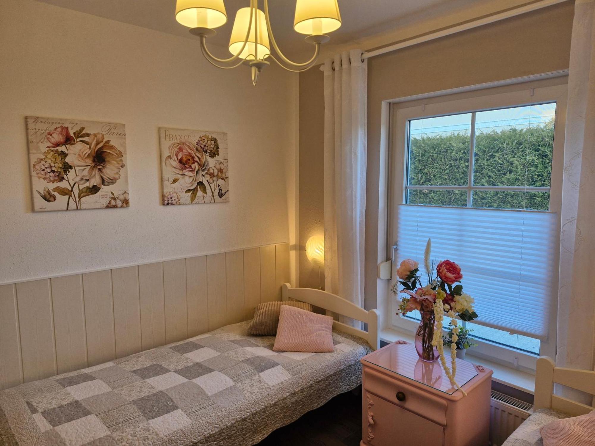 Ferienwohnung Lilly & Fine Ostseeheilbad Ostseeheilbad Zingst Exterior foto