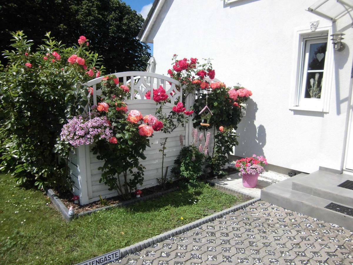 Ferienwohnung Lilly & Fine Ostseeheilbad Ostseeheilbad Zingst Exterior foto